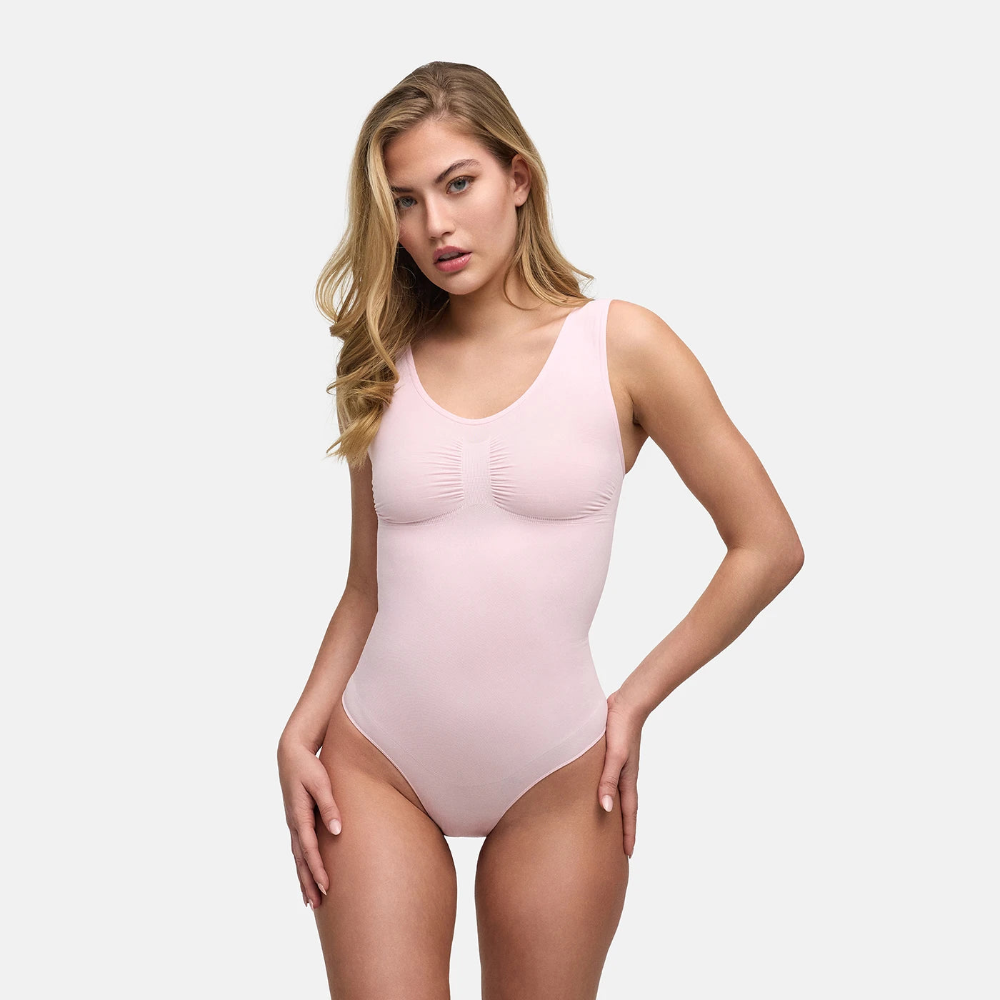 Body de tirantes reductor y moldeador con tanga