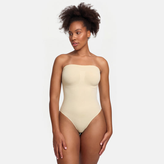 Naadloze corrigerende bodysuit met string