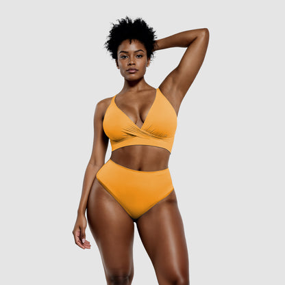 Twist bikini met corrigerend bikinibroekje
