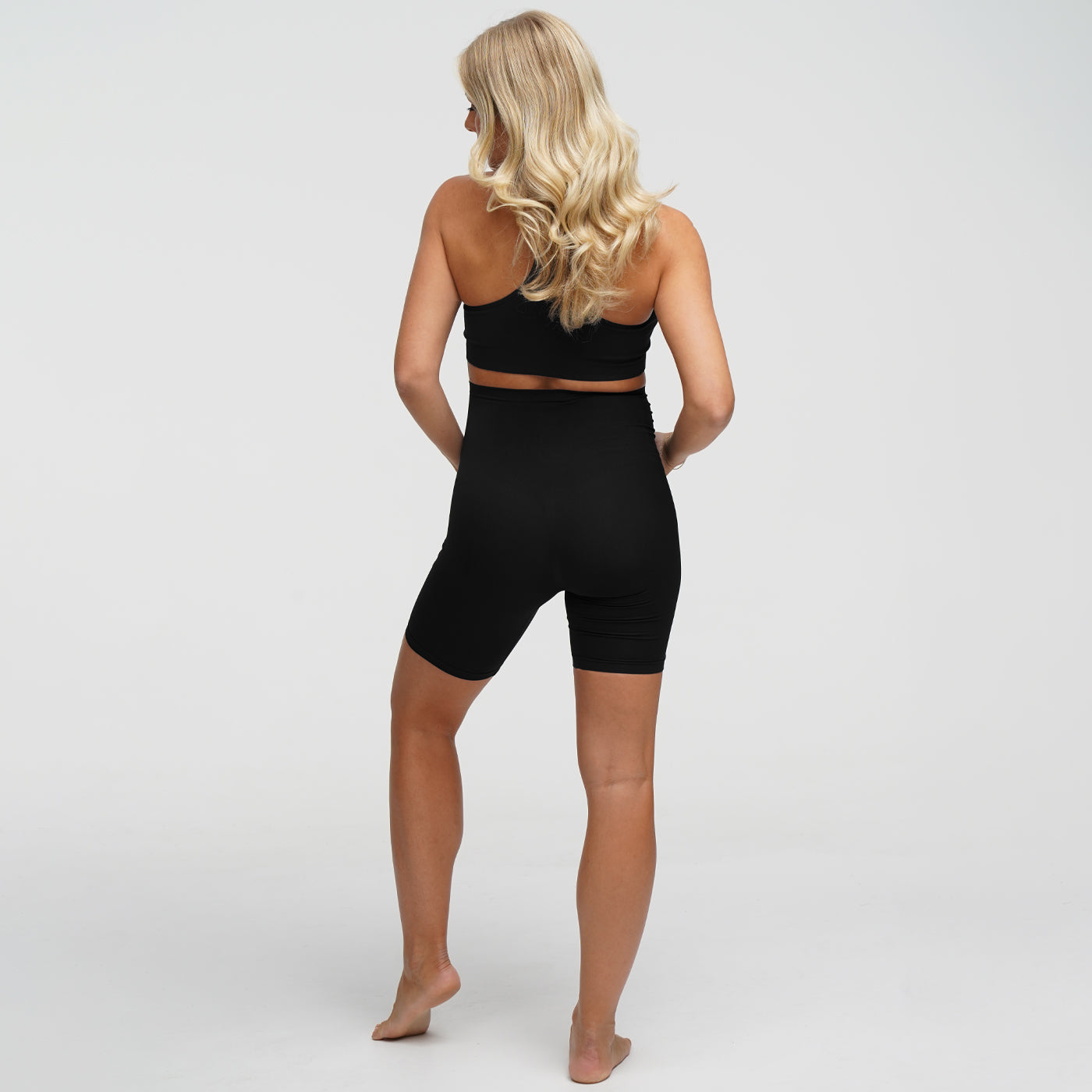 Naadloze zwangerschapsshort met hoge taille