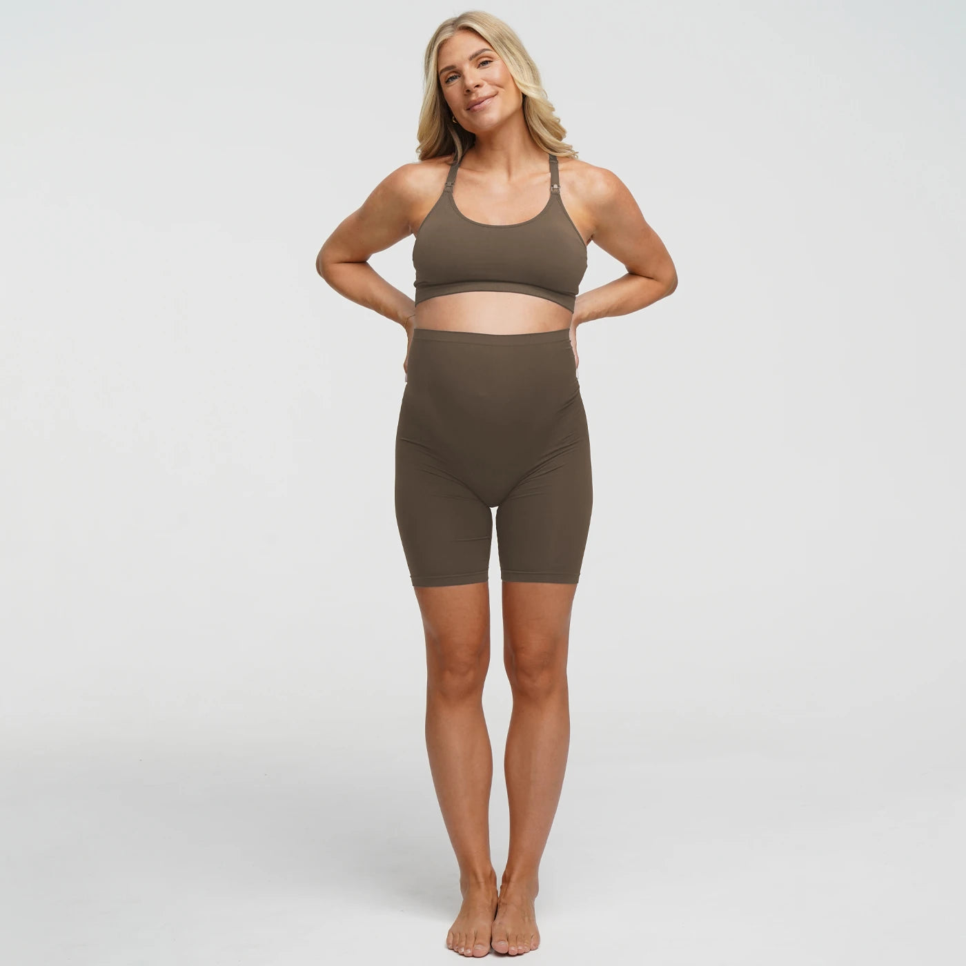Naadloze zwangerschapsshort met hoge taille