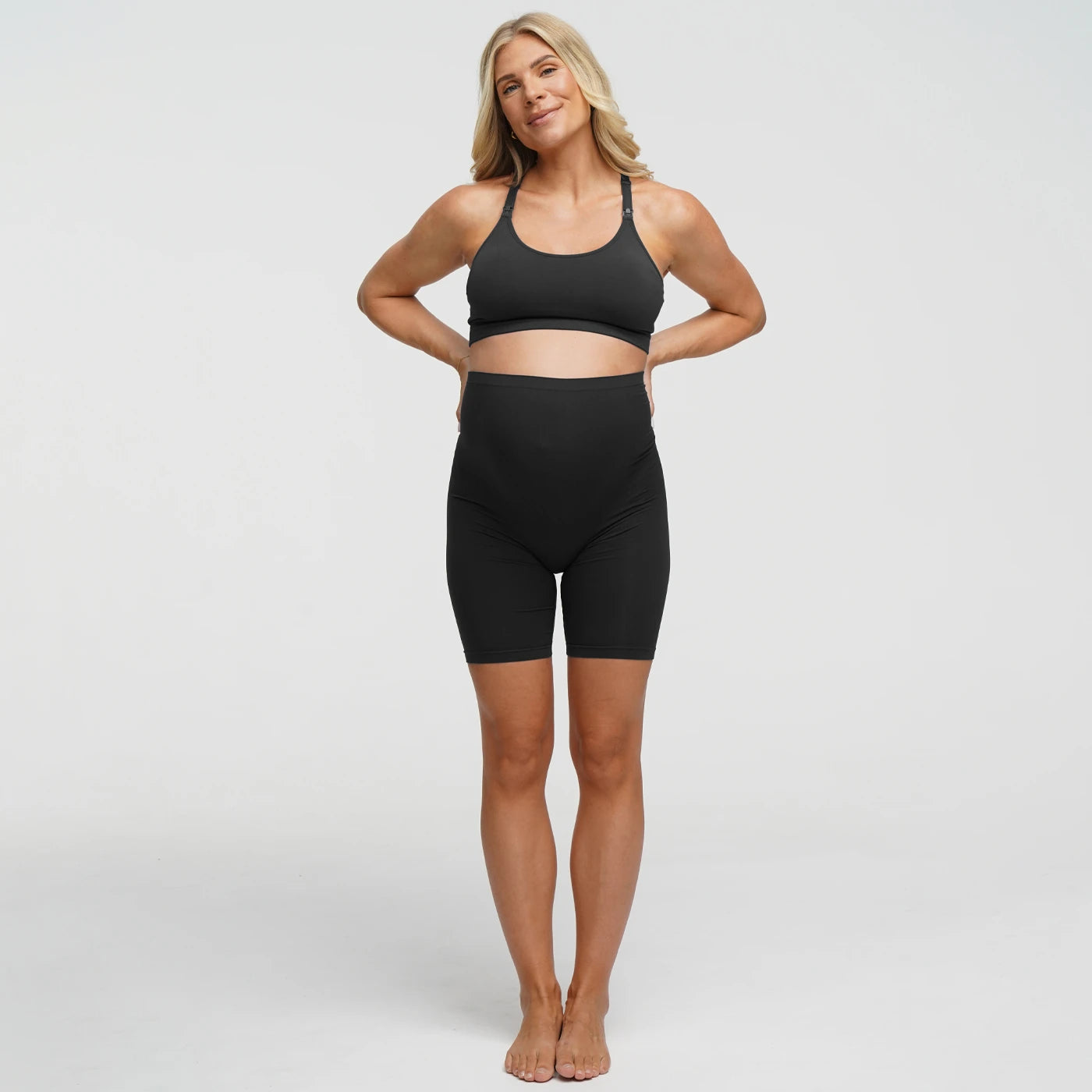 Naadloze zwangerschapsshort met hoge taille