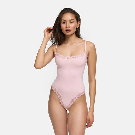 Body met string en kant