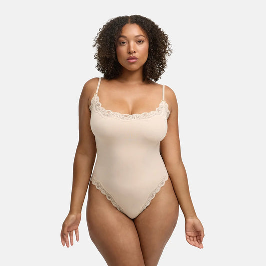 Body met string en kant
